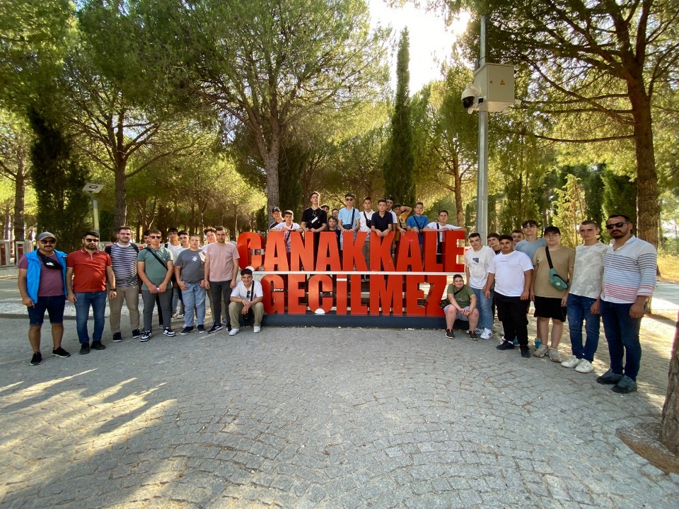 Batı Trakyalı gençler Çanakkale’de Gençlik Kampına katıldı