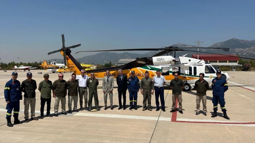 Türkiye, Yunanistan'a yangın söndürme uçakları ve helikopteri gönderdi