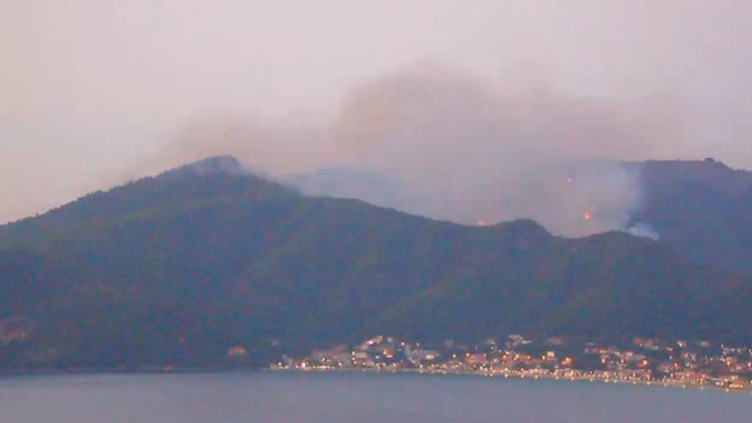 Taşöz adasında yangın çıktı!