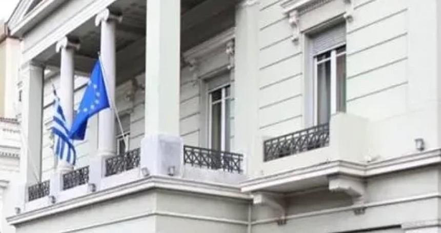 Yunanistan Tahran Büyükelçiliğini Bakü'ye taşıyacağını duyurdu